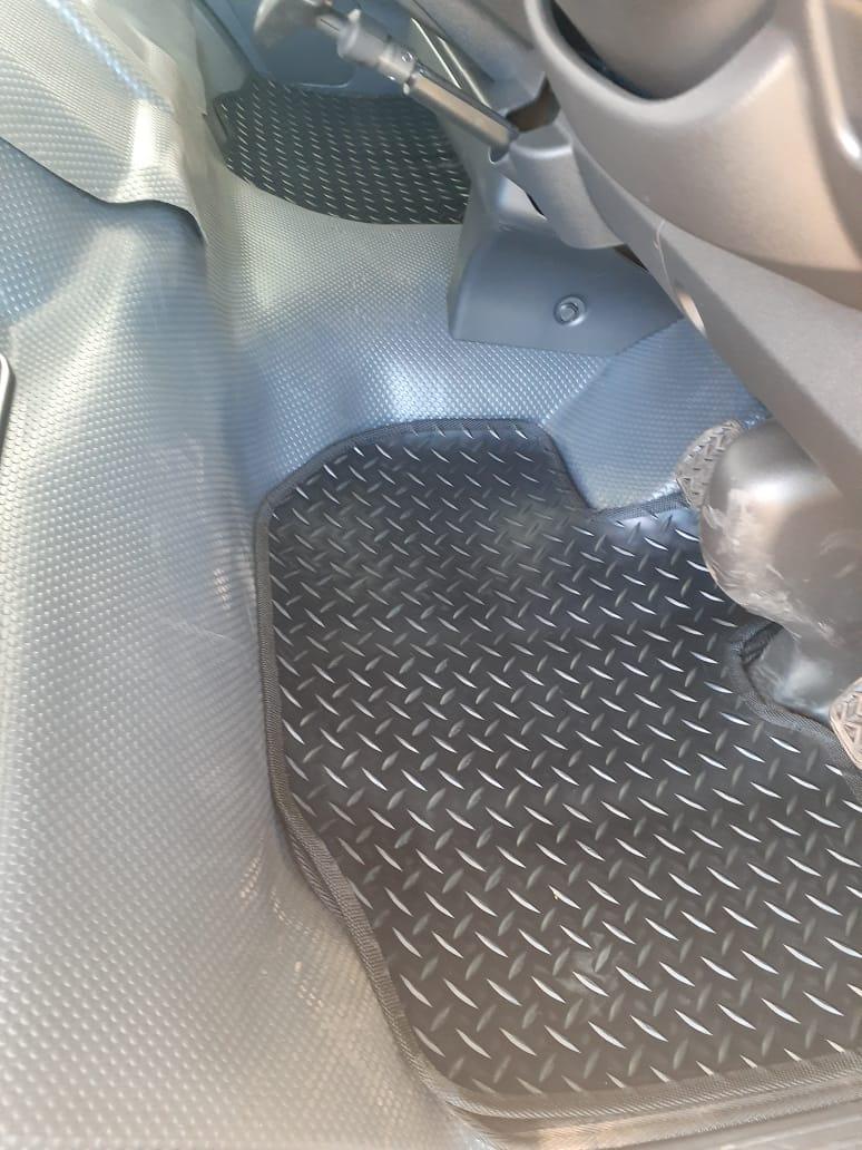 Rubber Flooring Mats For Toyota Hiace Sesfikile 16 Seater 2.5 D4D Seat Covers | Waterproof